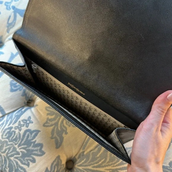 Authentic Yves Saint Laurent "YSL" Black Leather Envelope Clutch Bag W/Chain - Picture 11 of 15